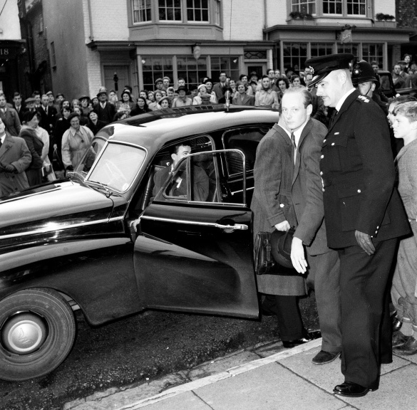 L'arrestation de Lord Montagu dans les années 50 gaysonoma.com