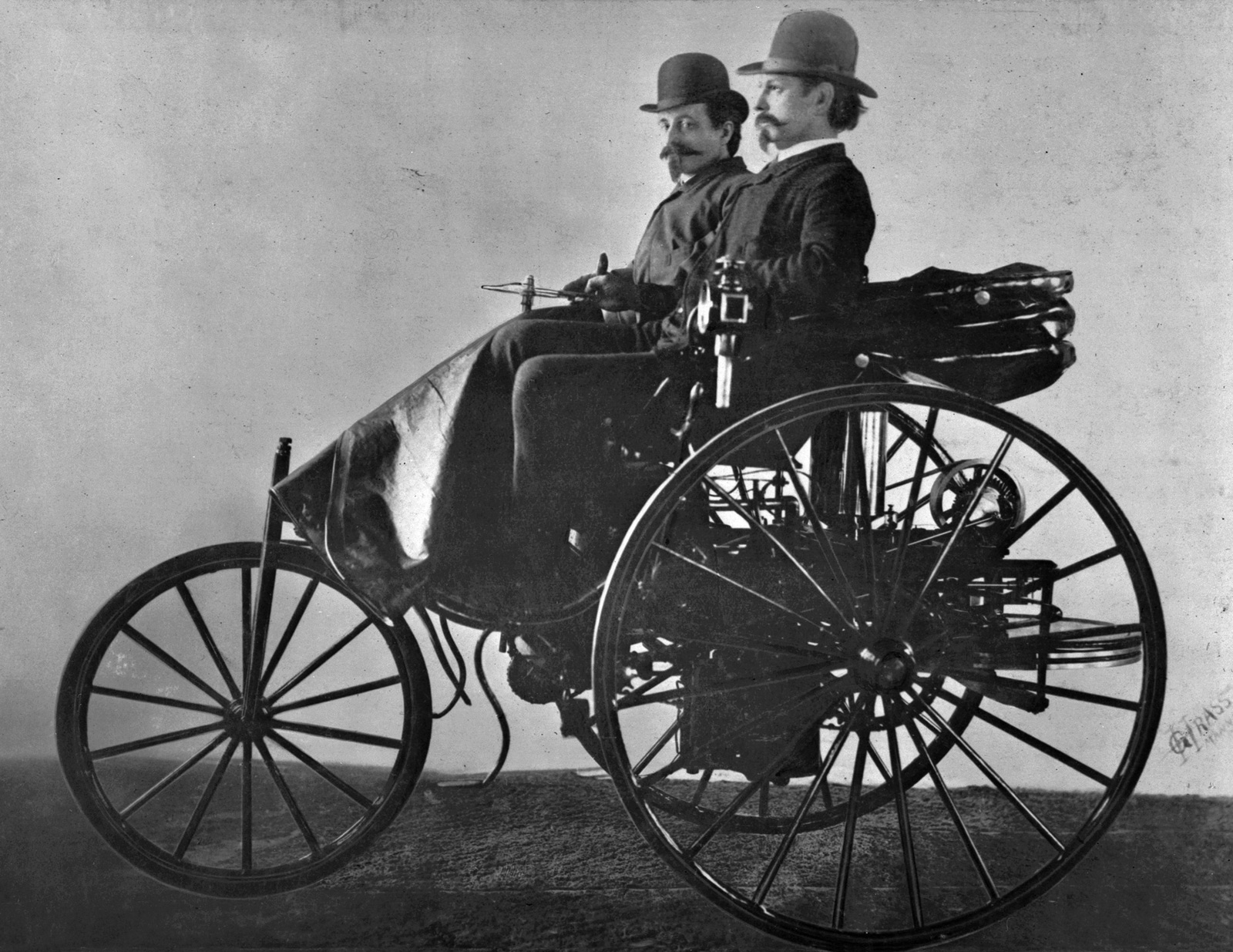 prototype n°1 de la Benz Patent Motorwagen Source : onlytruecars.com