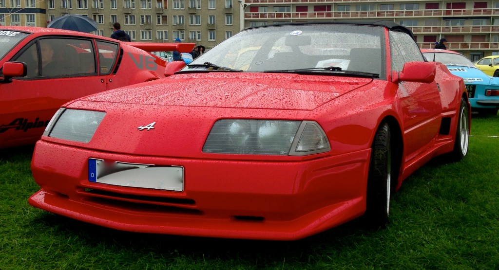 Rare Alpine GTA Cabriolet Source : RETROMOTIV