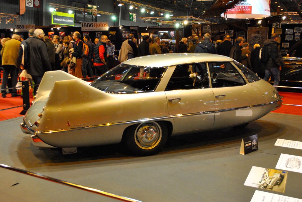 La PININFARINA X (1960) par Alberto Morelli.