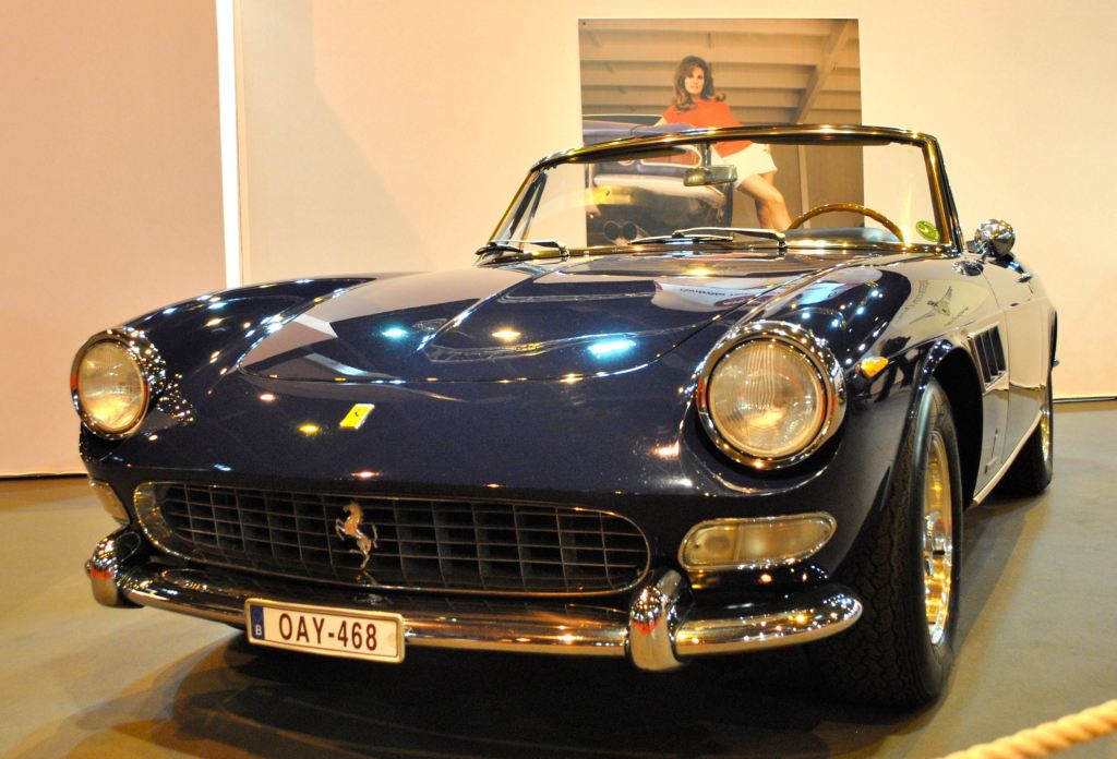 La Ferrari 275 GTS offerte en 1967 à Raquel Welch lors du tournage du film « Fathom ».
