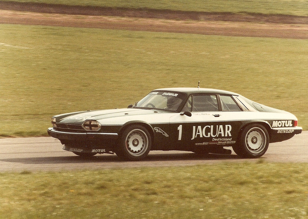 5407089411_a4a9114331_b